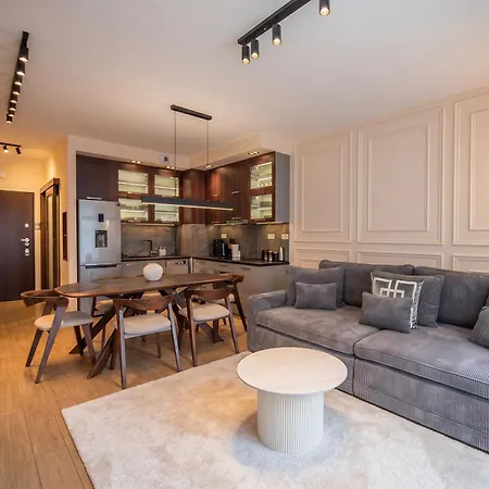 Lights Apartment *